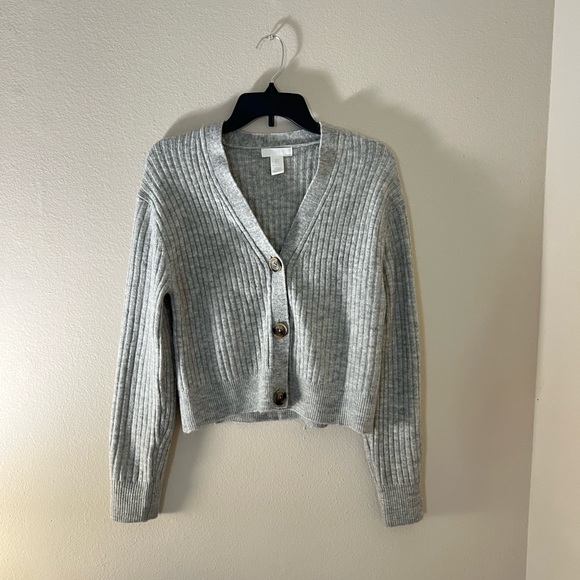 H&M Rib-Knit V-Neck Cardigan (NWOT)